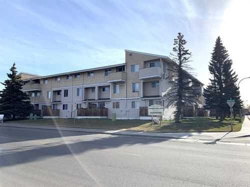 124 - 9740 82 Avenue, Home with 1 bedrooms, 1 bathrooms and 1 parking in Grande Prairie AB | Card Image