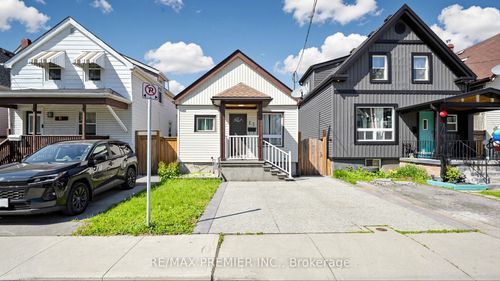 27 Cambridge Ave, Hamilton, ON, L8H1T4 | Card Image