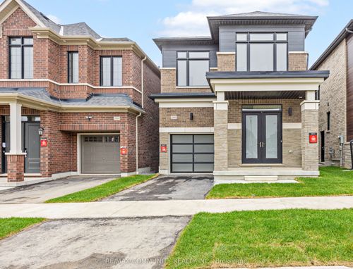 1811 Narcissus Gardens, Pickering, ON, L1Y0B6 | Card Image