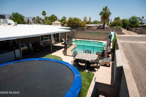 7662 E Waverly St, Tucson, AZ, 85715-4230 | Card Image