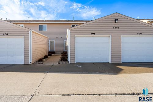 unit-105-1805 S Sertoma Ave, Sioux Falls, SD, 57106-3821 | Card Image