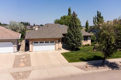57 Canyon Boulevard W, Lethbridge, AB, T1K6X6 | Card Image