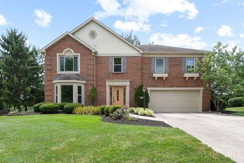 8092 Thistlewood Dr, West Chester, OH, 45069-2011 | Card Image