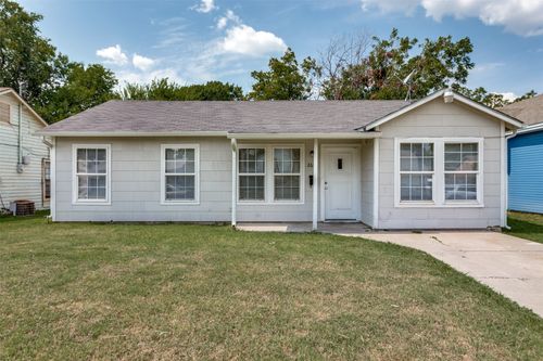 2624 Frazier Ave, Fort Worth, TX, 76110-2211 | Card Image