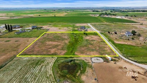 530 N 170 E, Shoshone, ID, 83352-5428 | Card Image