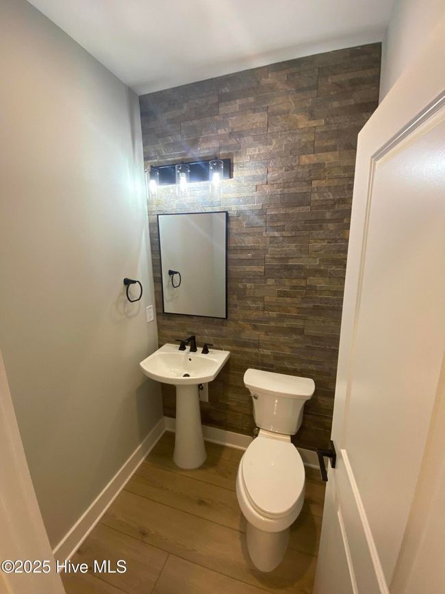 Half bath | Image 6