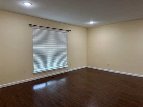 apt-271-10580 High Hollows Dr, Dallas, TX, 75230-4712 | Card Image