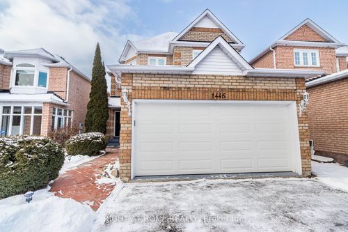 1446 Sandhurst Cres, Pickering, ON, L1V6Y8 | Card Image