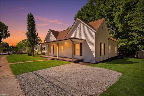 630 N Davis Ave, Newton, NC, 28658-2229 | Card Image