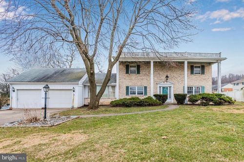 160 Spanglers Mill Rd, NEW CUMBERLAND, PA, 17070-2338 | Card Image