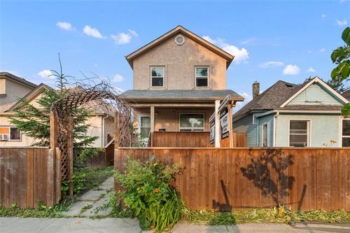 501 Langside St, Winnipeg, MB, R3B2T6 | Card Image