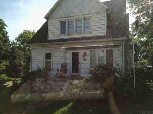 208 N 3rd St, Wallingford, IA, 51365-7715 | Card Image