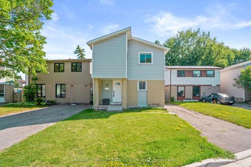 32 Josephine Crt, Brampton, ON, L6S2L3 | Card Image