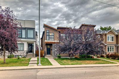 236 25 Ave Nw, Home with 4 bedrooms, 3 bathrooms and 2 parking in Calgary AB | Image 1