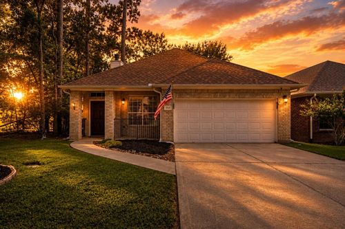 2919 Whitman Dr, Montgomery, TX, 77356-5604 | Card Image