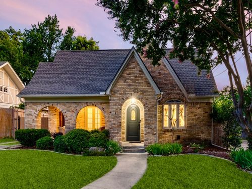 729 Ridgeway St, Dallas, TX, 75214-4454 | Card Image