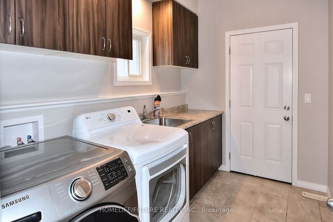 39 Summer Lane, House other with 7 bedrooms, 6 bathrooms and 4 parking in Peterborough ON | Image 19