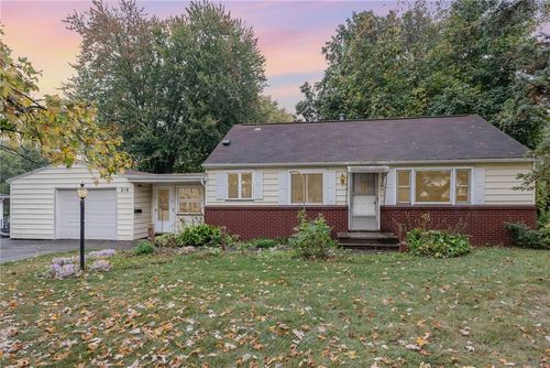 216 Webster Rd, Spencerport, NY, 14559-1530 | Card Image