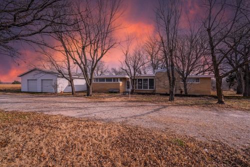 20648 85th Rd, Winfield, KS, 67156-7266 | Card Image