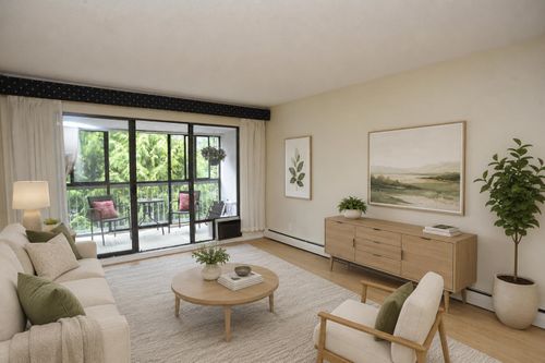 307-1444 Martin St, White Rock, BC, V4B3W7 | Card Image
