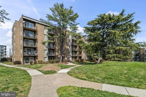 208-60 S Van Dorn St, ALEXANDRIA, VA, 22304-4200 | Card Image