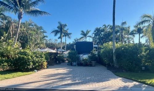 4432 Southern Breeze Dr, NAPLES, FL, 34114-9413 | Card Image