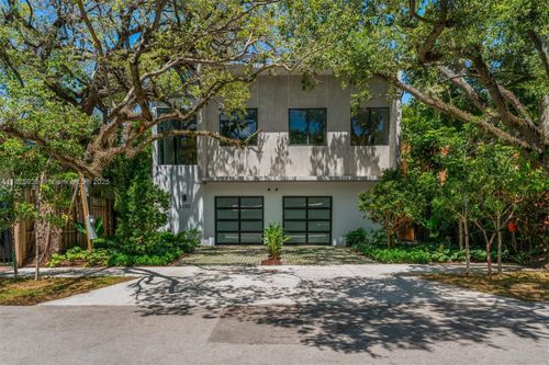 3268 Gifford Ln, Miami, FL, 33133-5115 | Card Image