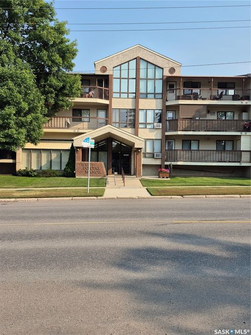 102-3220 33rd Street W, Saskatoon, SK, S7L6K3 | Card Image