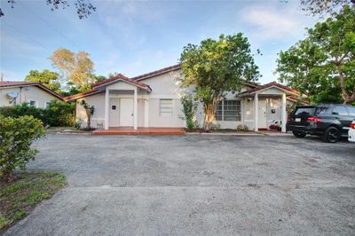 Front Elevation Duplex | Image 1