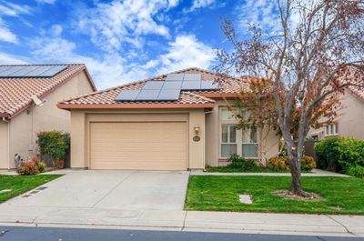 29 Owned solar panels means the seller has historically NO ELECTRICITY BILLS in summer. | Image 1