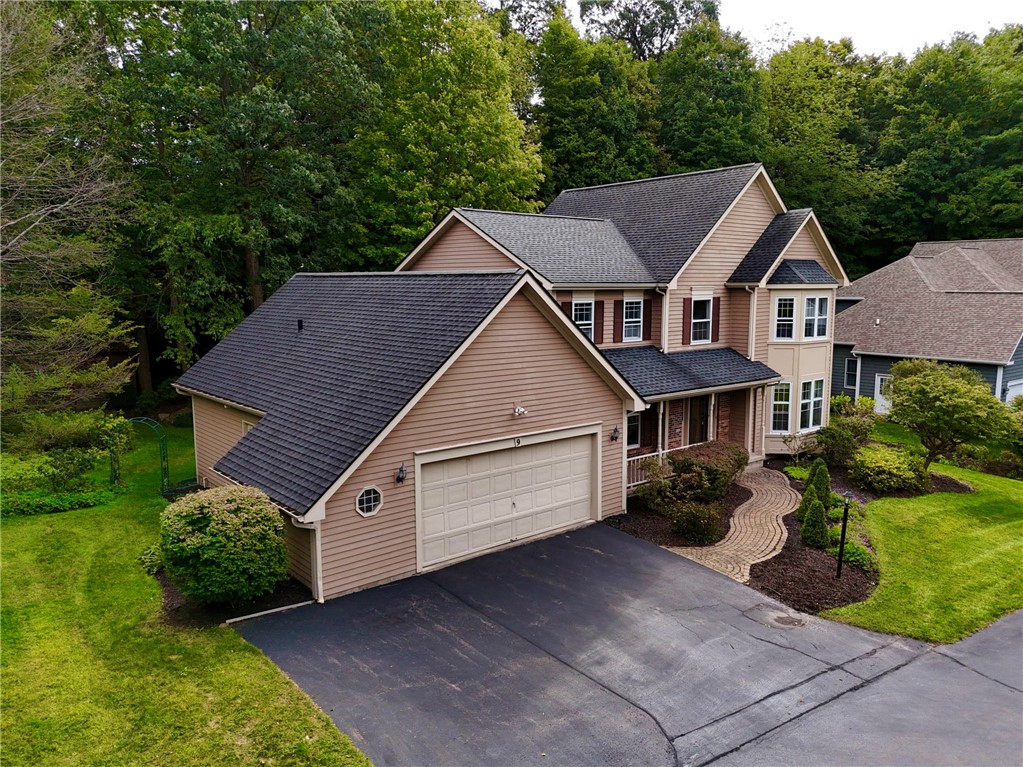 Cabernet Cir, Fairport, NY 14450