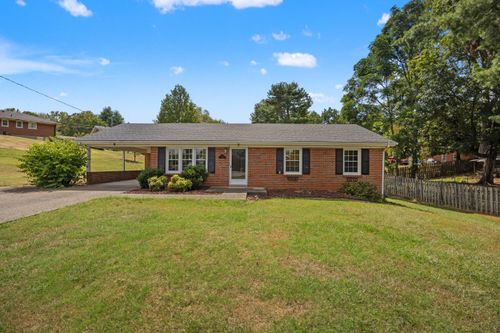 230 Valley Rd, Danville, KY, 40422-1763 | Card Image