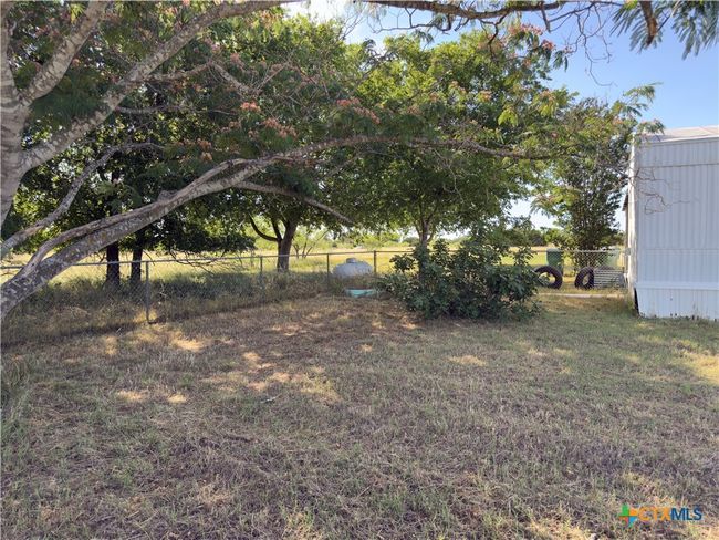 406 Jonah Ln, House other with 2 bedrooms, 2 bathrooms and null parking in Mcgregor TX | Image 11