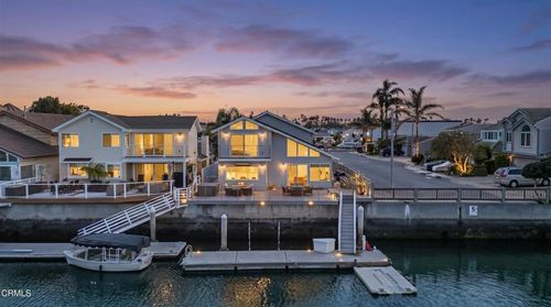 2230 Jamestown Ln, Oxnard, CA, 93035 | Card Image