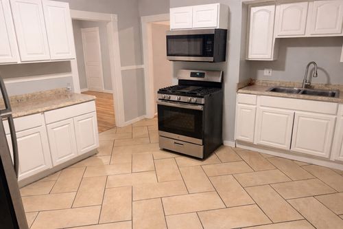 1-87 Hilldale Ave, Haverhill, MA, 01832-3831 | Card Image