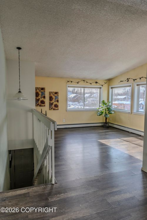 apt-10-7141 Weimer Rd, Anchorage, AK, 99502-2963 | Card Image