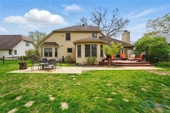 Large, fenced in backyard | Image 43