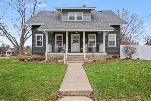 901 Campbell St, Valparaiso, IN, 46385-4238 | Card Image