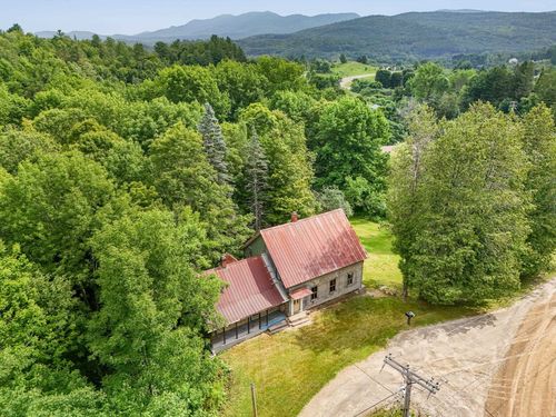 3267 Crossett Hl, Waterbury, VT, 05676-9576 | Card Image