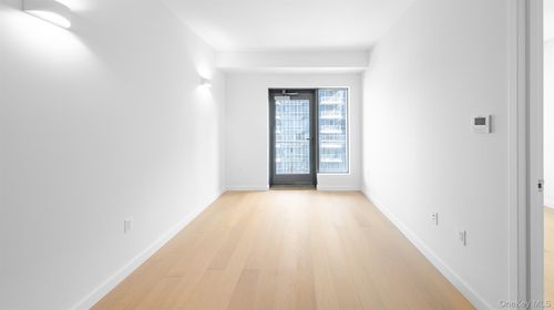 6a-33 Prince St, Flushing, NY, 11354-2730 | Card Image