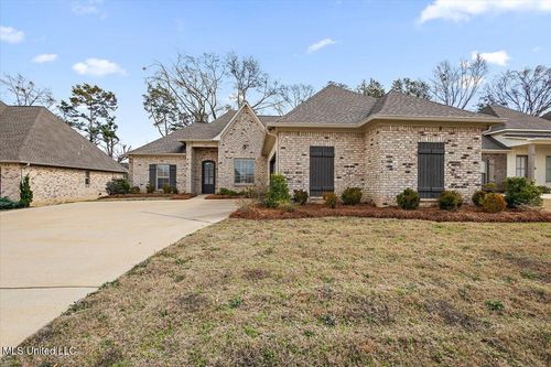 735 Glenwild Dr, Canton, MS, 39046-7060 | Card Image