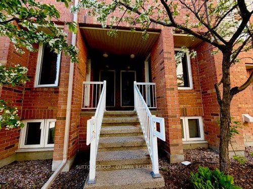 115 Tall Pines Pvt, Nepean, ON, K2H1H1 | Card Image