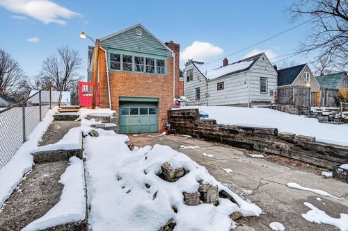 1626 Johnson St, South Bend, IN, 46628-2936 | Card Image