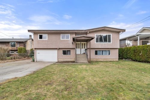 51081 Nevin Road, House other with 5 bedrooms, 2 bathrooms and 8 parking in Rosedale BC | Card Image