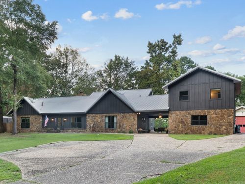 18 Riviera Dr, Conway, AR, 72034-3302 | Card Image