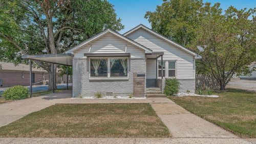 1011 W Court Street, Paragould, AR, 72450 | Card Image
