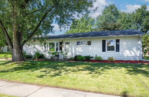 18660 Highfield Dr, Gurnee, IL, 60031-1310 | Card Image