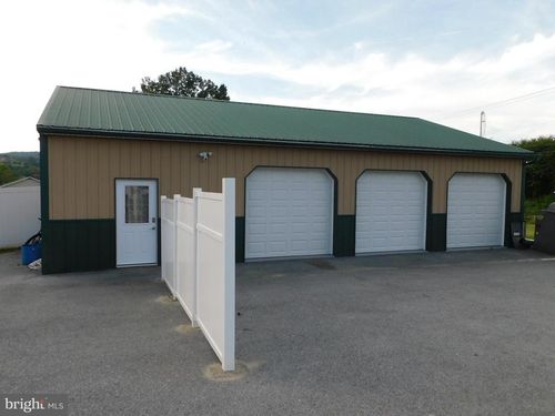 1177 Route 100, BECHTELSVILLE, PA, 19505-9007 | Card Image