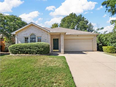 3920 Parkhaven Drive, House other with 3 bedrooms, 2 bathrooms and null parking in Denton TX | Image 1