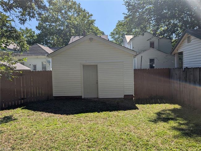 Rear Parking | Image 36